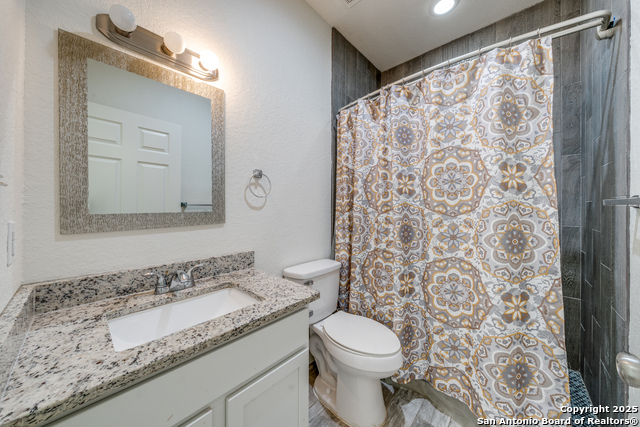 Image 13 of 24 For 5023 Stockman Dr