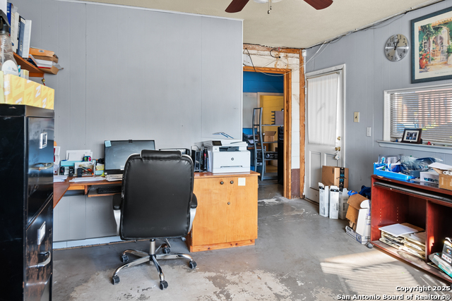 Listing photo id 12 for 1224 S Main St S Main N