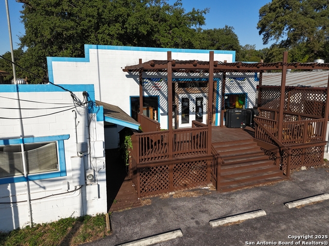 Listing photo id 0 for 1224 S Main St S Main N