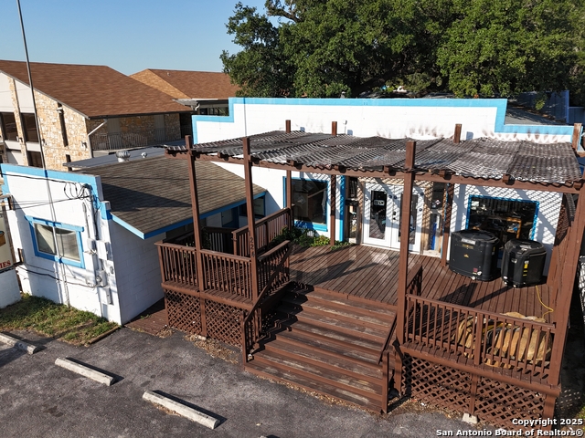 Listing photo id 2 for 1224 S Main St S Main N