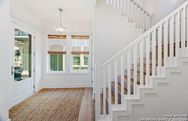 Listing photo id 12 for 222 Sunrise Ave