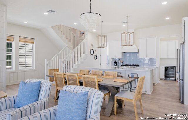 Listing photo id 22 for 222 Sunrise Ave