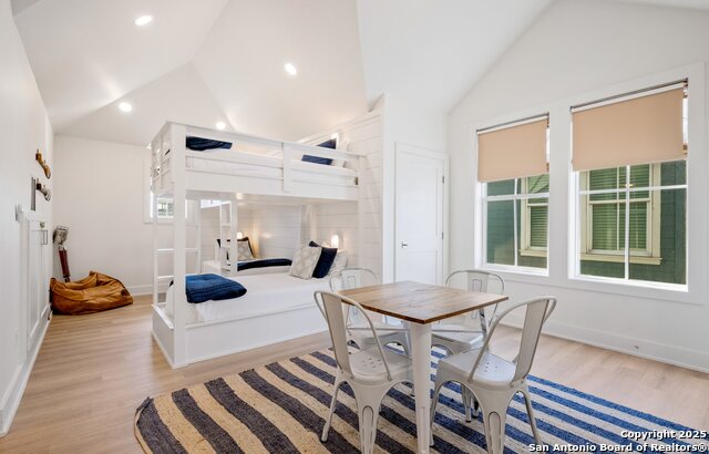 Listing photo id 32 for 222 Sunrise Ave