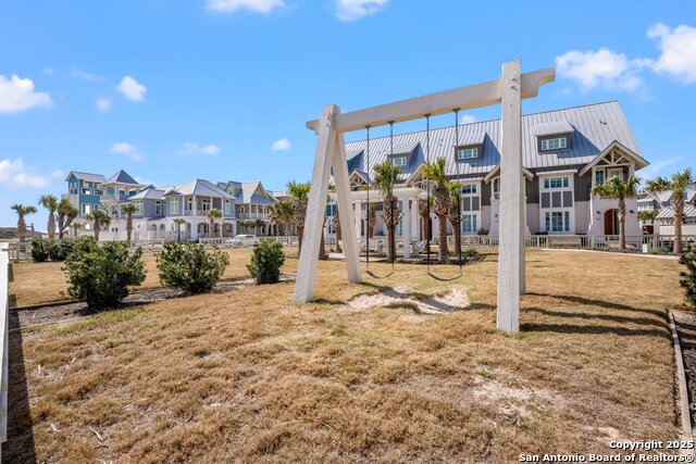 Listing photo id 37 for 222 Sunrise Ave