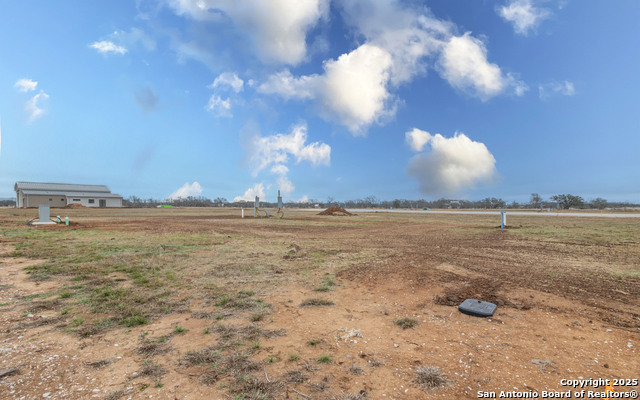 Image 15 of 39 For 5112 Us Highway 290 197