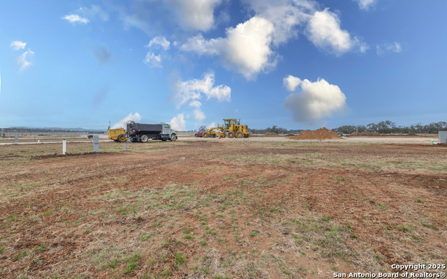 Image 19 of 39 For 5112 Us Highway 290 197