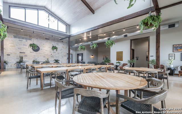 Image 34 of 39 For 5112 Us Highway 290 197