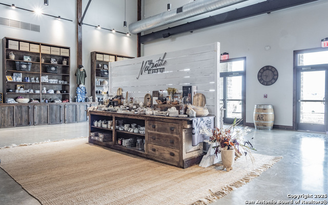 Image 38 of 39 For 5112 Us Highway 290 197