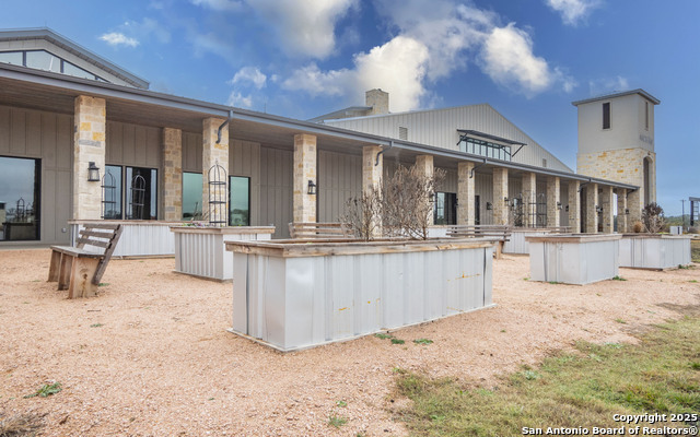 Image 39 of 39 For 5112 Us Highway 290 197