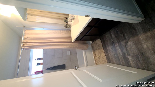 Image 13 of 17 For 935 Watson Way