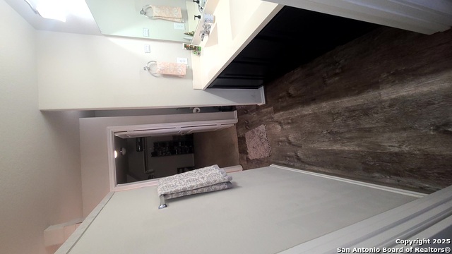 Image 9 of 17 For 935 Watson Way