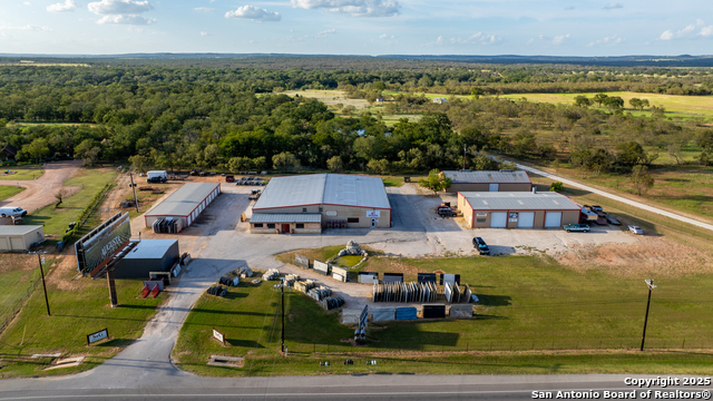 Image 4 of 50 For 10034 Us Highway 290