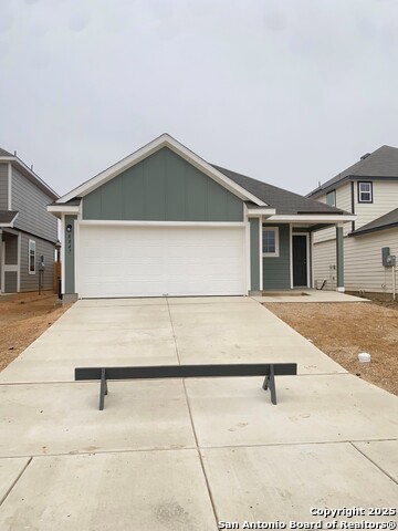 Image 2 of 13 For 8847 Black Oak Drive