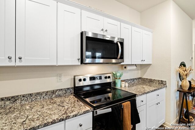 Image 12 of 35 For 14689 Maple Terrace