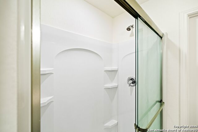 Image 17 of 35 For 14689 Maple Terrace