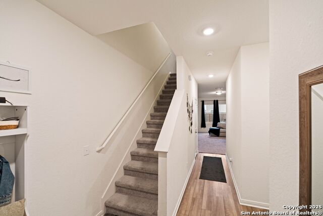 Image 4 of 35 For 14689 Maple Terrace