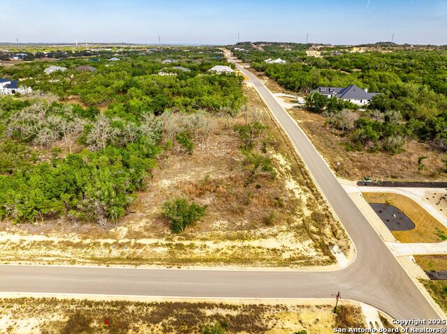 Image 14 of 32 For 640 Annabelle Ave