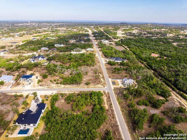 Image 4 of 32 For 640 Annabelle Ave