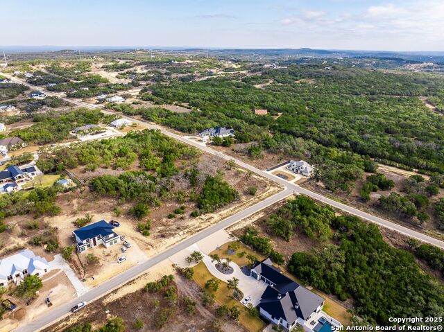 Image 5 of 32 For 640 Annabelle Ave