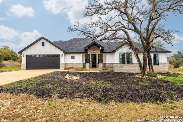 Details for 221 George Dolson, Blanco, TX 78606