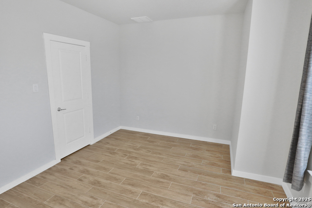 Image 15 of 38 For 2739 Pine N