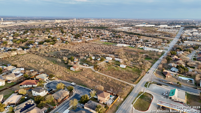Listing photo id 2 for 14840 Toepperwein Rd