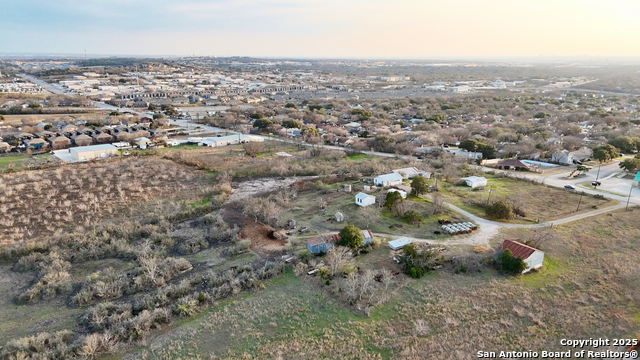 Listing photo id 4 for 14840 Toepperwein Rd