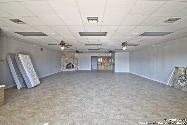 Listing photo id 11 for 5673 Fm 1628
