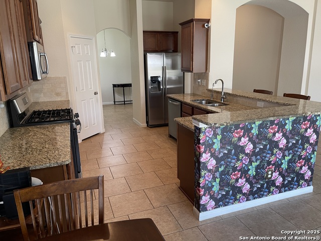 Image 10 of 41 For 8815 Falcon Park