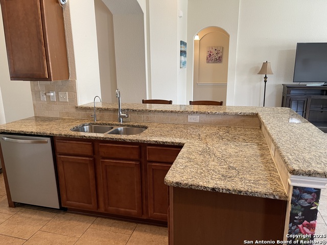 Image 13 of 41 For 8815 Falcon Park