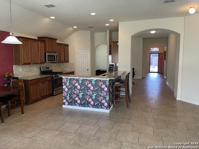 Image 5 of 41 For 8815 Falcon Park