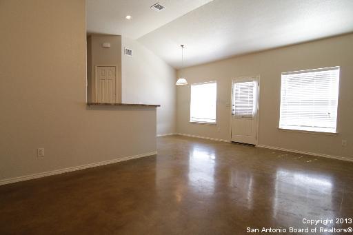 Image 3 of 11 For 208 Anne Louise Dr