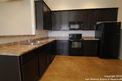 Image 4 of 11 For 208 Anne Louise Dr