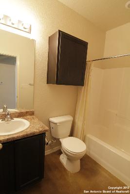 Image 6 of 11 For 208 Anne Louise Dr