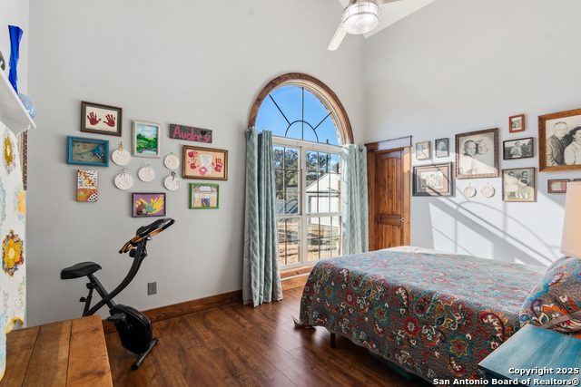 Image 21 of 57 For 381 Camino Primero