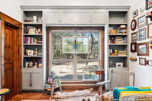 Image 26 of 57 For 381 Camino Primero