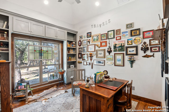 Image 27 of 57 For 381 Camino Primero