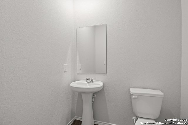 Image 8 of 52 For 13809 Pinkston