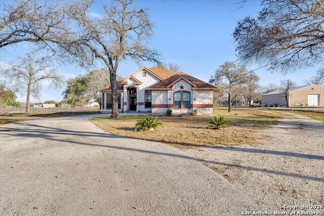 Details for 130 County Road 6868 W, Natalia, TX 78059