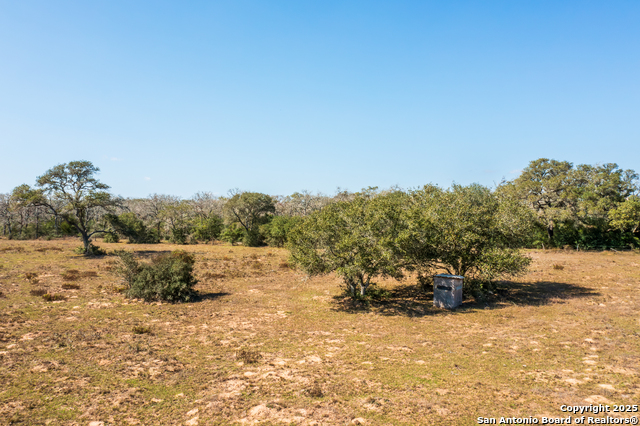 Listing photo id 15 for 16297b Tx-111