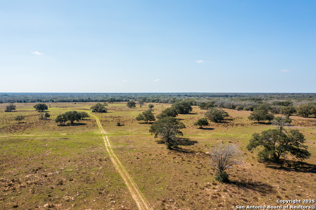 Listing photo id 16 for 16297b Tx-111