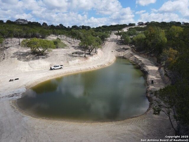 Image 7 of 15 For 296 Kamira Dr