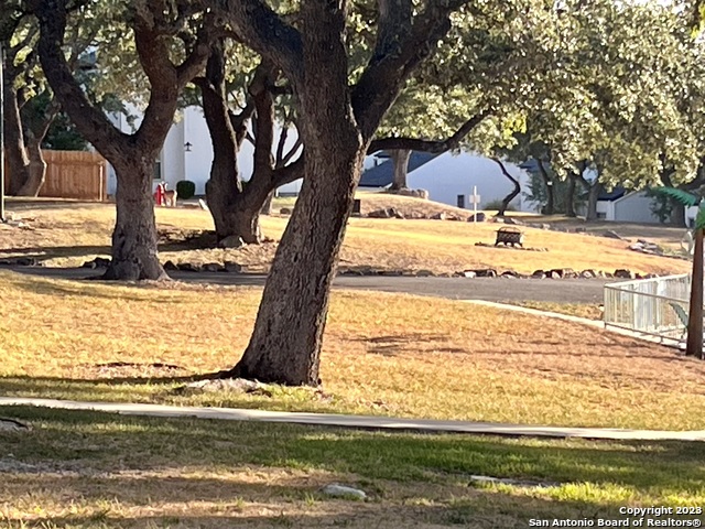 Image 10 of 29 For 1559 Parkview Dr F4