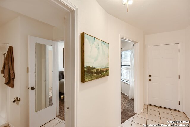 Image 25 of 29 For 1559 Parkview Dr F4