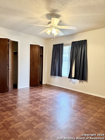 Listing photo id 2 for 911 Vance Jackson 104j