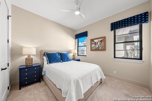 Listing photo id 18 for 1025 Comanche Hills