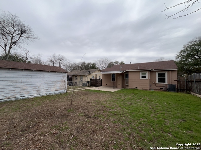 Image 31 of 45 For 511 Ogden Lane
