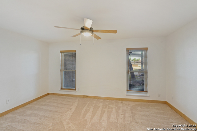 Listing photo id 29 for 13907 Sea Horse Ave
