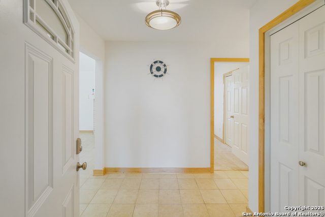 Listing photo id 5 for 13907 Sea Horse Ave