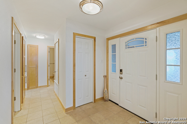 Listing photo id 6 for 13907 Sea Horse Ave